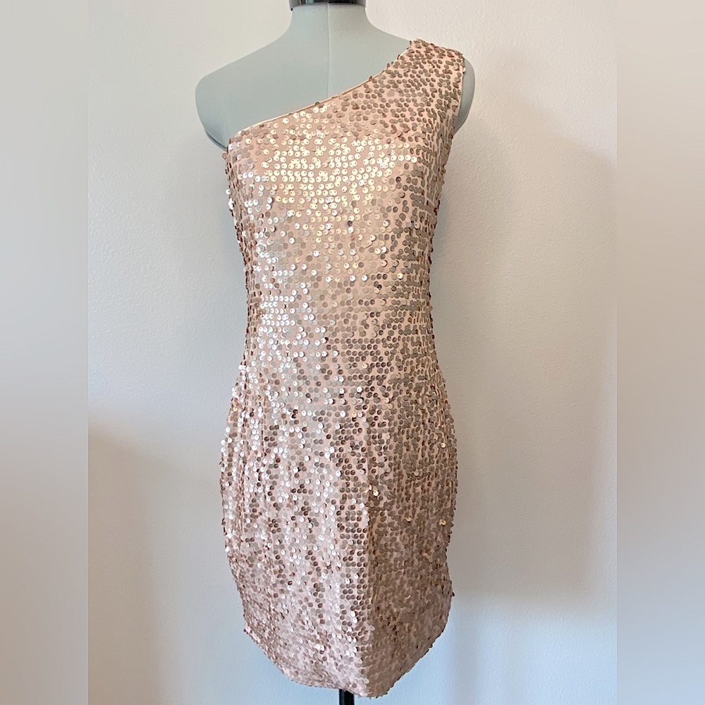 AUW Rose Gold Sequin One Shoulder Mini Dress, Size Medium (Juniors)